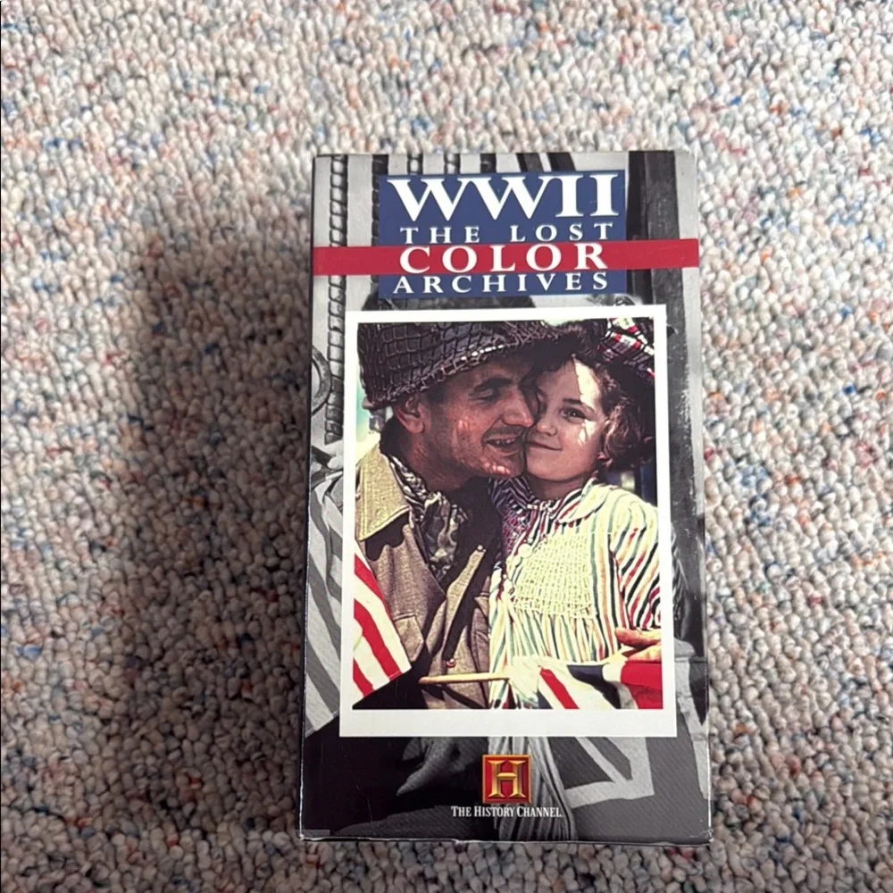 WWII The Lost Color Archives VHS - Picture 1 of 3